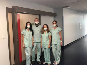 Karlovarští policisté pomáhají v krajské nemocnici