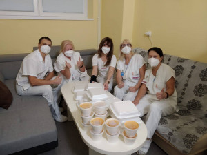 Počet nakažených covid-19 začal v Karlovarském kraji opět stoupat