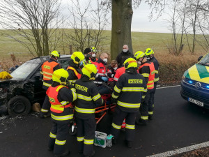 Karlovarští hasiči zasahovali u dalších nehod