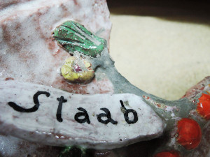 Restaurátorské práce na monumentálních kamnech stále pokračují