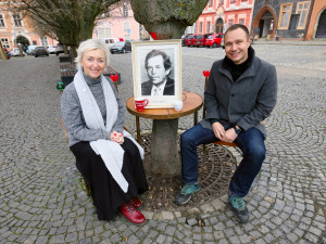 Uplynulo devět let od smrti Václava Havla, vzpomínali na něj i napříč Karlovarským krajem