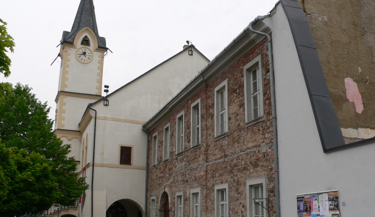 Opuštěný objekt číslo popisné 48