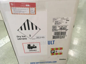 Do Karlovarské krajské nemocice dorazily první dávky vakcíny proti covid-19.