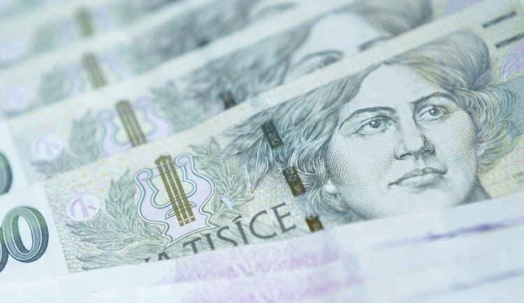Na nalezenou občanku si půjčil peníze a nakoupil za desítky tisíc korun