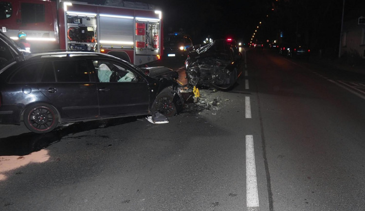 nehoda v Karlových Varech