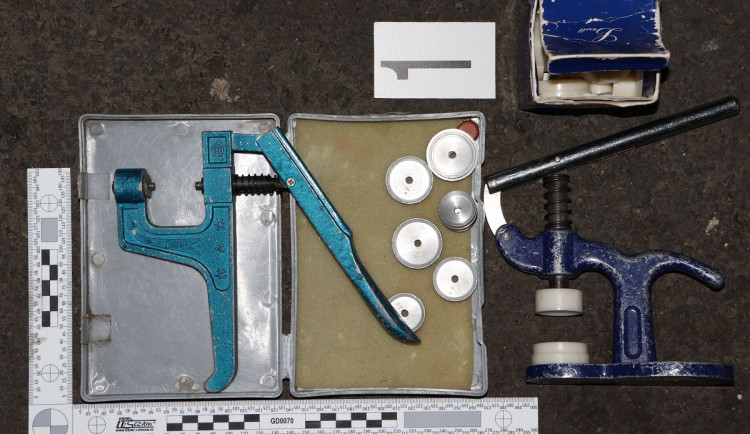 Prodejci padělků mění strategii, cílí na sociální sítě