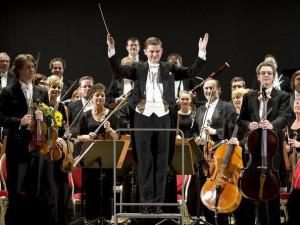 Karlovarští symfonici připravují další on-line koncerty a těší se na živé publikum