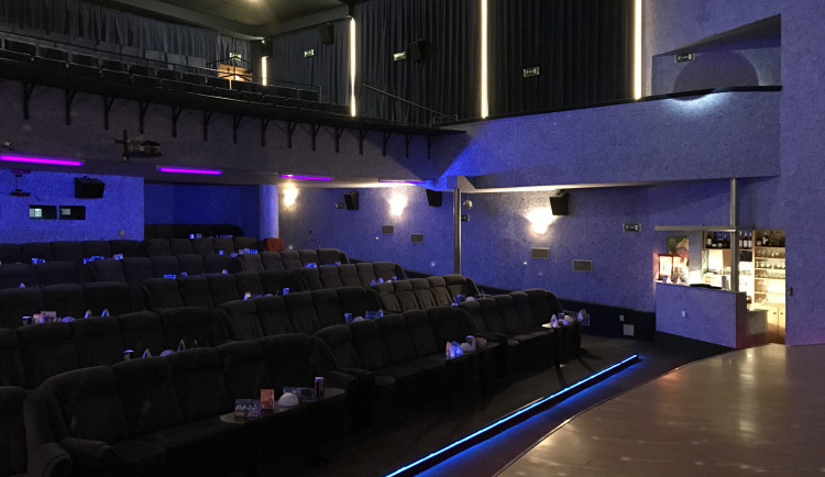 Cheb přispěje provozovateli městského kina na loňské ztráty