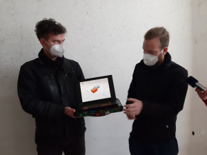 Vyhořelou výrobnu knedlíků chce město přestavět na moderní knihovnu