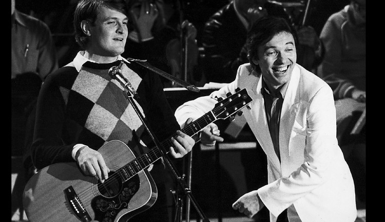 Karel Gott a Ladislav Štaidl při natáčení TV show Karel Gott v Lucerně (1981), foto: Georgij Arsenjev