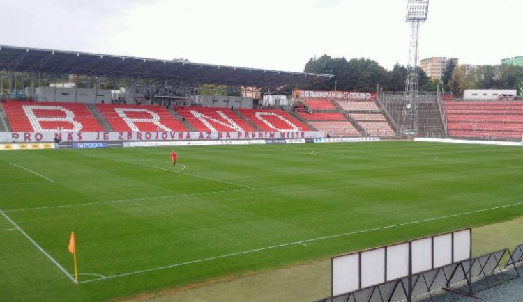 Zbrojovka se zlobí, odmítá platit za videorozhodčí
