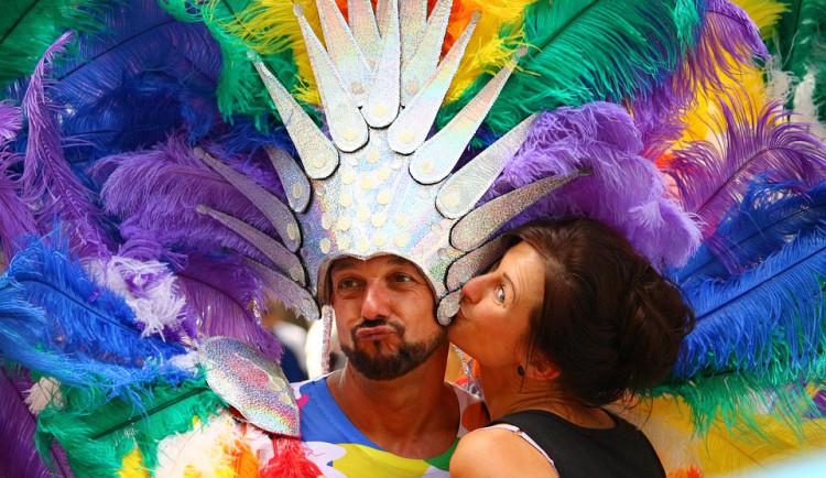 Zrušte spojenectví s polským Tuchów, křičí Piráti s aktivisty do Mikulova kvůli LGBT