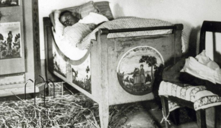 Z muzea zní netradiční výzva: Sháníme pořádné péřové duchny