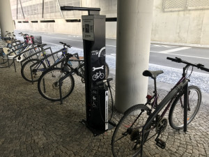 Nové cyklosloupky budou dostupné i maminkám s kočárky