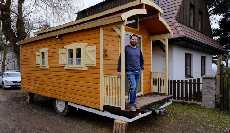Maringotku proměnil Ondřej Vácha za šest měsíců v rodinný klenot, teď se mu hrnou další zakázky na přestavby