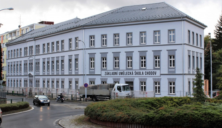 Rekonstrukce umělecké školy je ve skluzu, dodavatele zasáhla pandemie