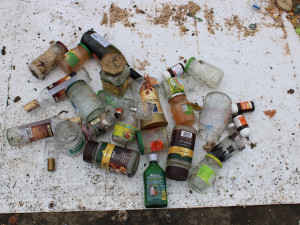 Lidé na třídění odpadu kašlou a vyhazují do černých popelnic i elektroniku nebo plasty