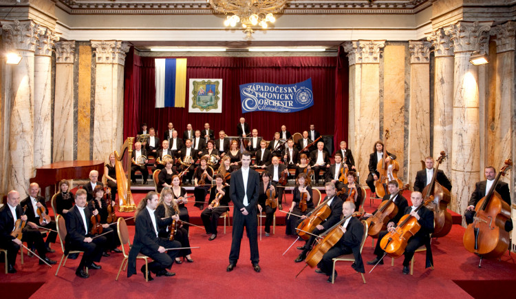 Kraj podpořil vydání publikace věnované historii Západočeského symfonického orchestru