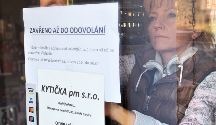 Podnikatelé v tom mají jasno. Zavírání malých obchodů kvůli koronaviru se stalo Absurditou roku