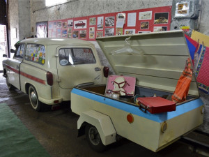 Trabant 600 kombi s vlekem