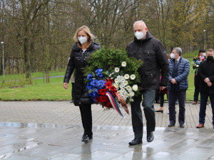 Připomínka konce druhé světové války se nesla v komorní atmosféře