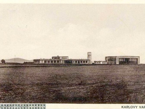 Celkový pohled na nově vybudované Letiště Karlovy Vary. 1931