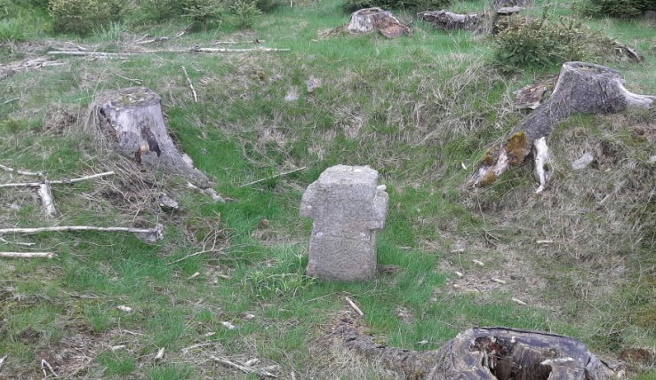 Ukradený a navrácený smírčí kříž.