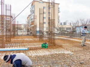 Radnice musí přehodnocovat projekty, ceny práce i materiálu totiž prudce rostou