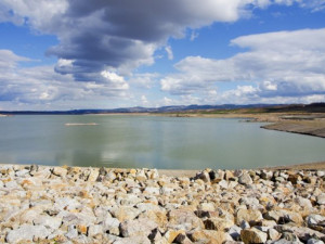 Sokolovská uhelná a kraj vyhlašují soutěž na studii okolí jezera Medard