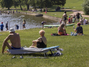 Teploty v Česku budou v týdnu stoupat nad 30 stupňů, přibude srážek