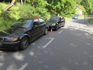 Policie hledá svědky dopravní nehody. U Horního Slavkova se srazila dvě auta