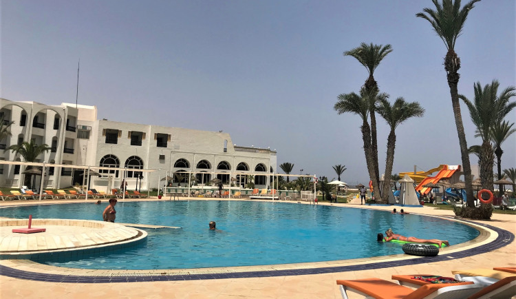 Z Tuniska sevřeného lockdownem se vrátili čeští turisté, odletu na dovolenou do rizikové země rozhodně nelitovali