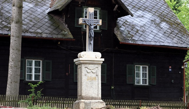 Boží muka jsou opět jako nová, o jejich záchranu se zasadil místní obyvatel