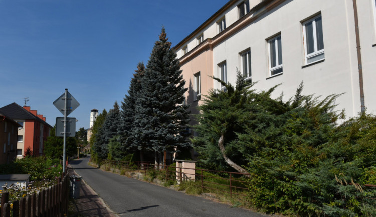 Kraj chce prodat bývalou léčebnu v Jablonném. Mohl by zde být domov pro seniory a zdravotně postižené