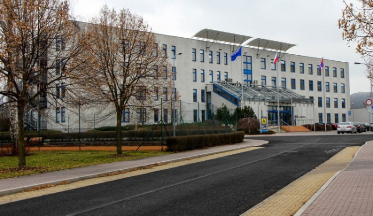 Projekty přeměny Karlovarského kraje se zaměří na výzkum i brownfieldy