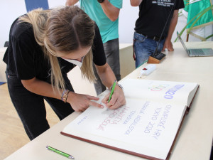 Stříbrná olympionička Vondroušová dostala plaketu města v rodném Sokolově