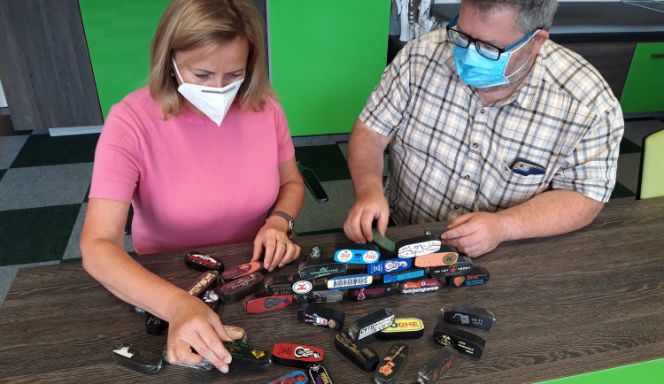 Muzeum má zájem o staré propagační briketky ze slavné briketárny na Sokolovsku