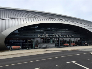 Karlovarský kraj hledá nového jednatele pro ztrátové letiště Karlovy Vary