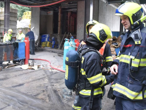 Hasiči ráno likvidovali požár v objektu karlovarského festivalového hotelu Thermal
