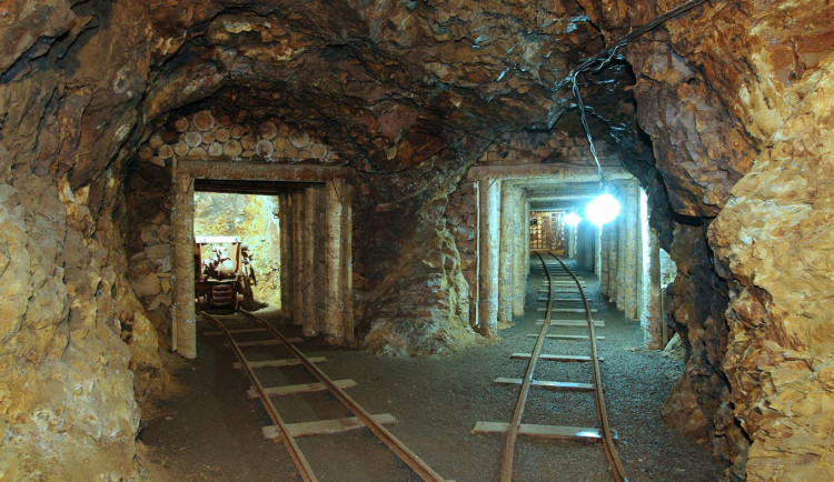 V Karlovarském kraji se zrušení omezení kapacity na návštěvě památek neprojevilo