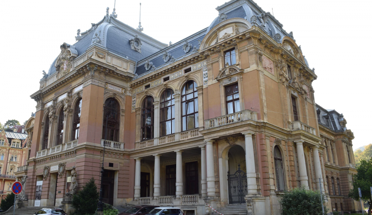 Na záchranu Císařských lázní dostane Karlovarský kraj 386 milionů korun od státu