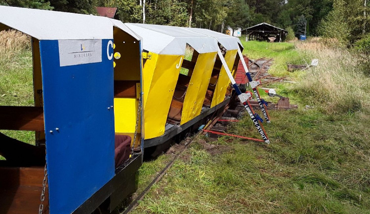 Při nehodě vláčku na Chebsku se zranilo dítě