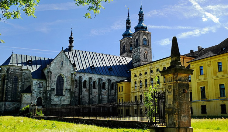 Mimořádné prohlídky v Teplé zavedly návštěvníky do podzemí kláštera