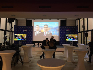 Po sečtení dvou třetin okrsků vedlo ANO před Spolu a PirSTAN.