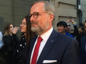 Po sečtení dvou třetin okrsků vedlo ANO před Spolu a PirSTAN.