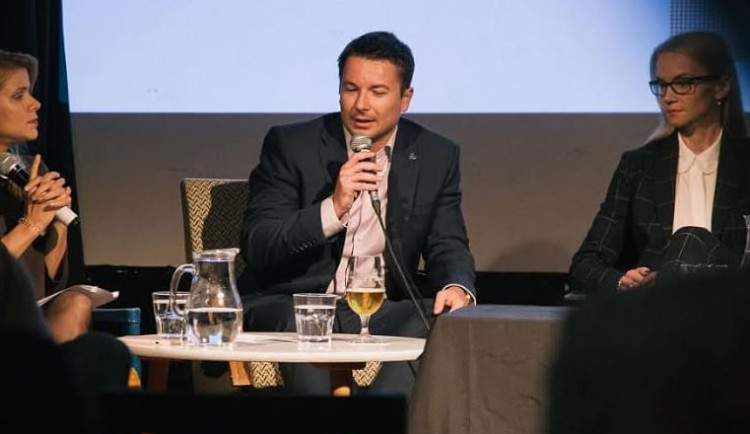 VOLBY 2021: Jedinou zdržovací úlohu teď může hrát prezident, říká politolog Jakub Lysek