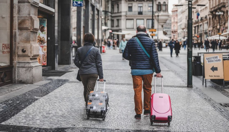 Turismus je na dně, hrozí miliardové ztráty, varují odborníci