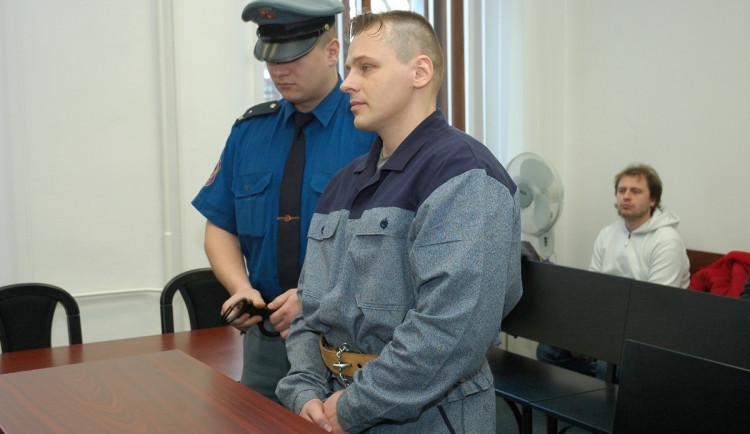 Soud zrušil doživotí pro Roberta Tempela za dvojnásobnou vraždu, má být bezodkladně propuštěn. Odseděl si skoro dvacet let