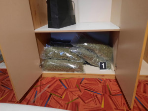 Policisté na Karlovarsku rozprášili obávaný drogový gang 