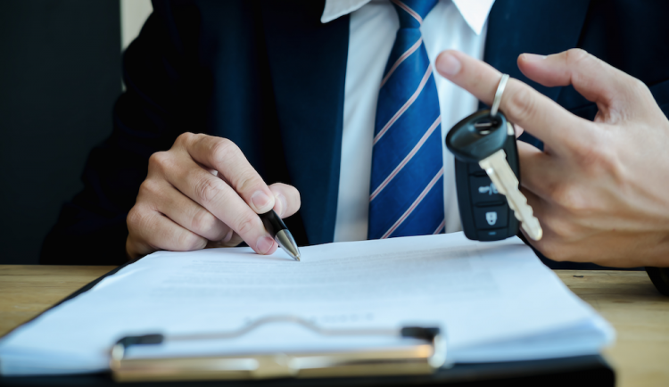 Právě teď je ideální čas uspořit na pojištění auta.